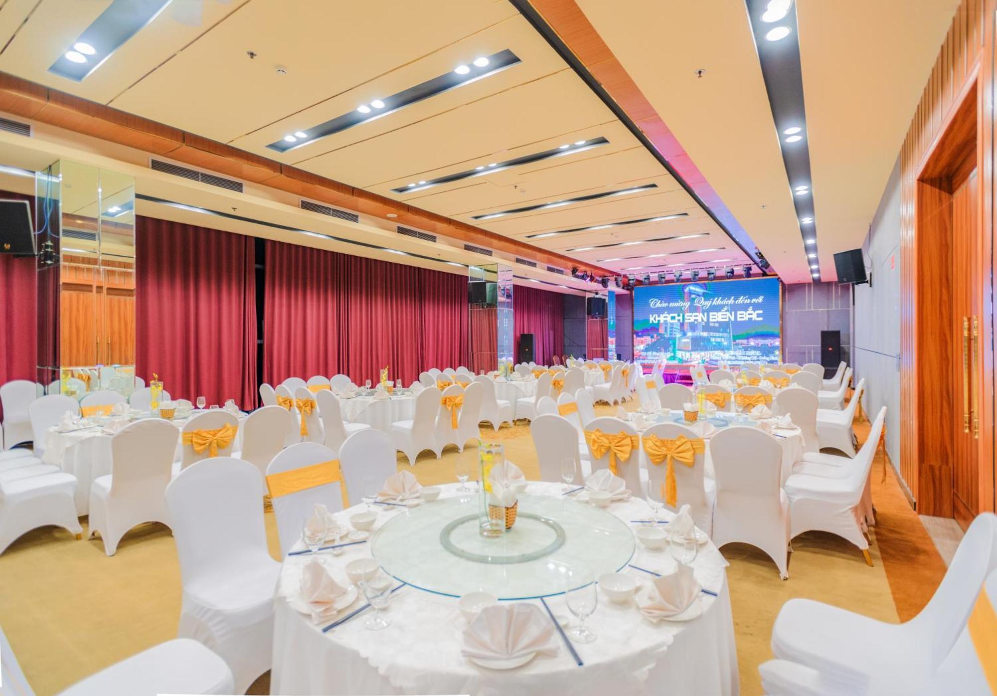 Bien Bac Hotel Mong Cai Bagian luar foto