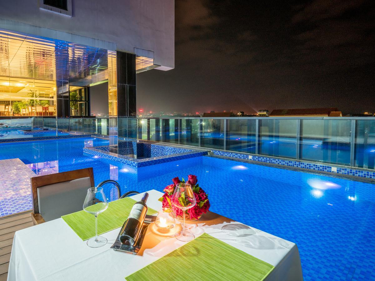 Bien Bac Hotel Mong Cai Bagian luar foto