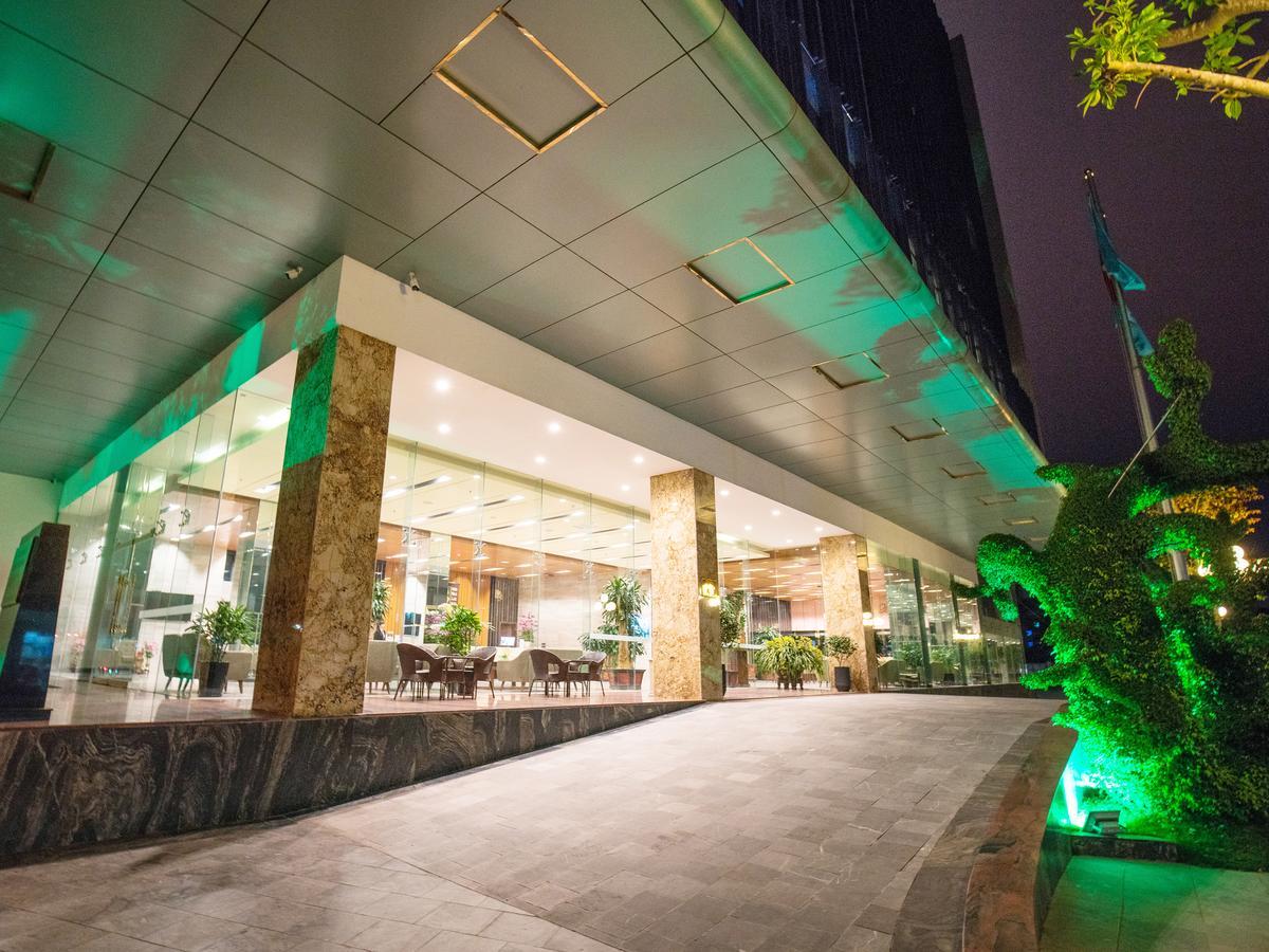 Bien Bac Hotel Mong Cai Bagian luar foto