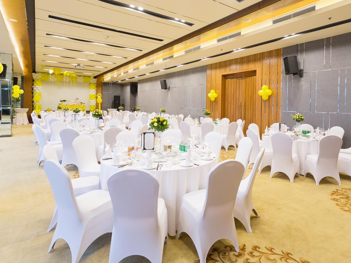 Bien Bac Hotel Mong Cai Bagian luar foto