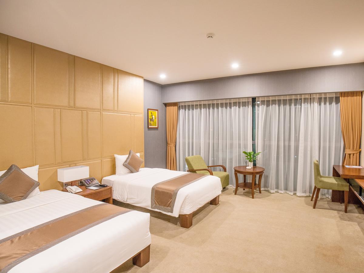Bien Bac Hotel Mong Cai Bagian luar foto