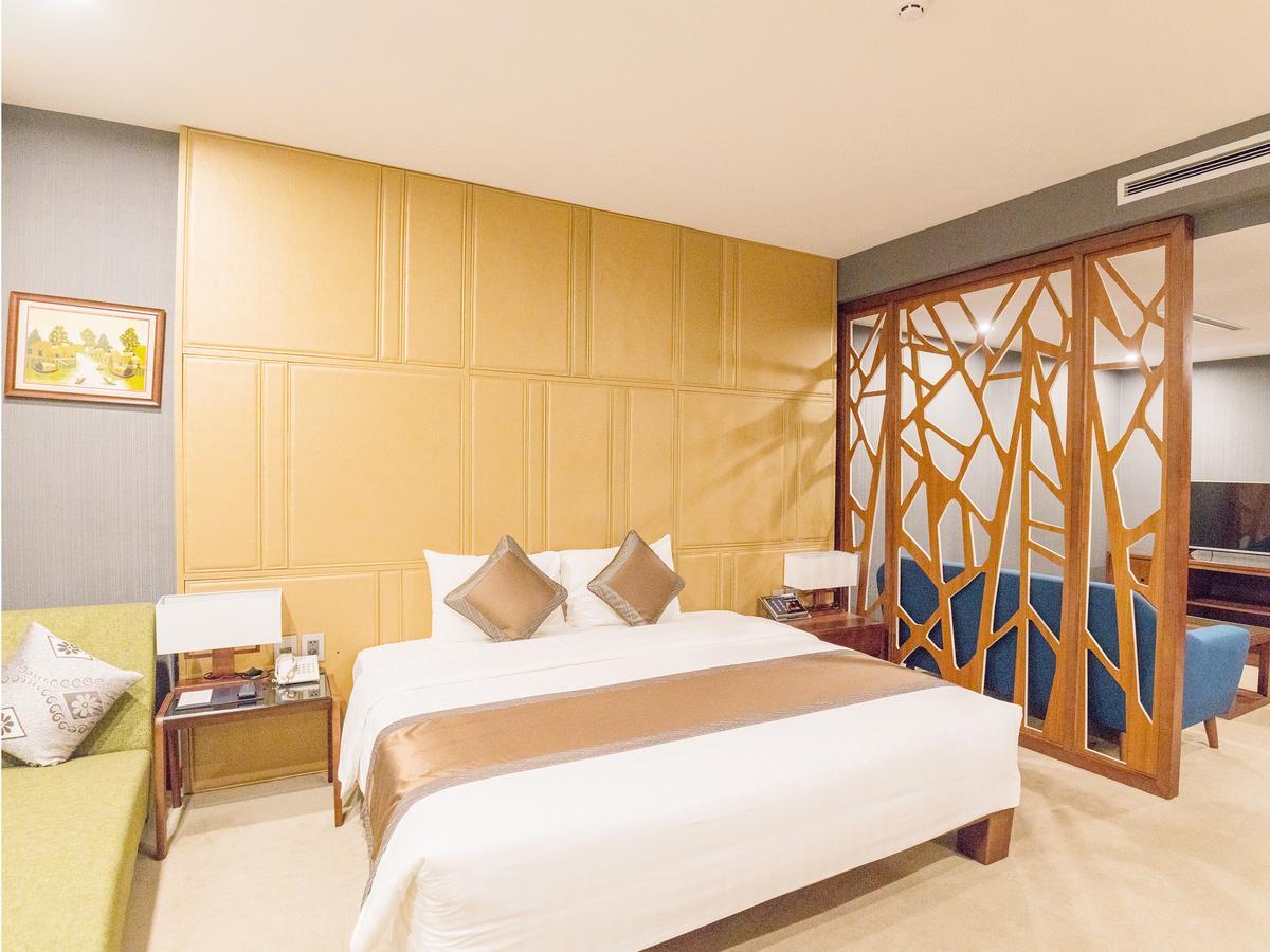 Bien Bac Hotel Mong Cai Bagian luar foto
