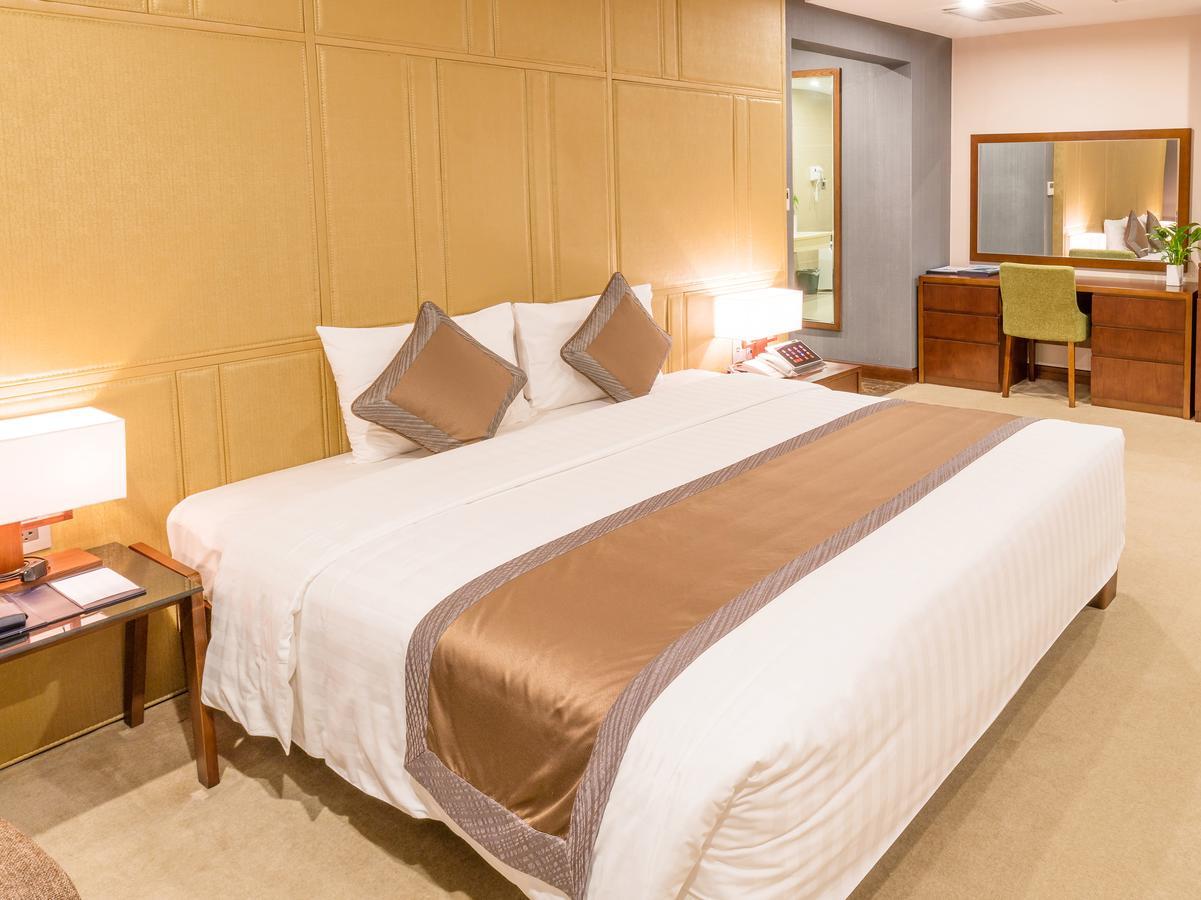 Bien Bac Hotel Mong Cai Bagian luar foto