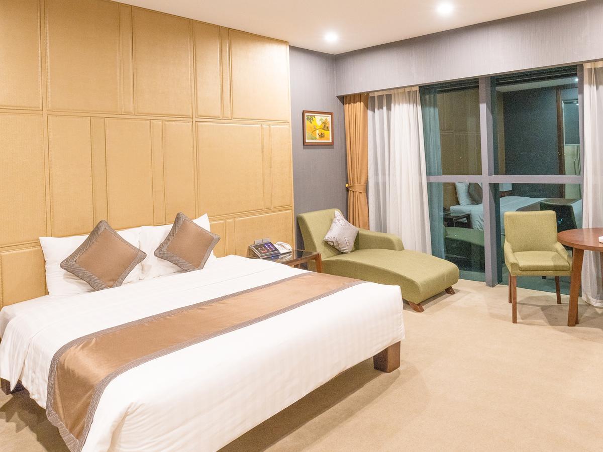 Bien Bac Hotel Mong Cai Bagian luar foto